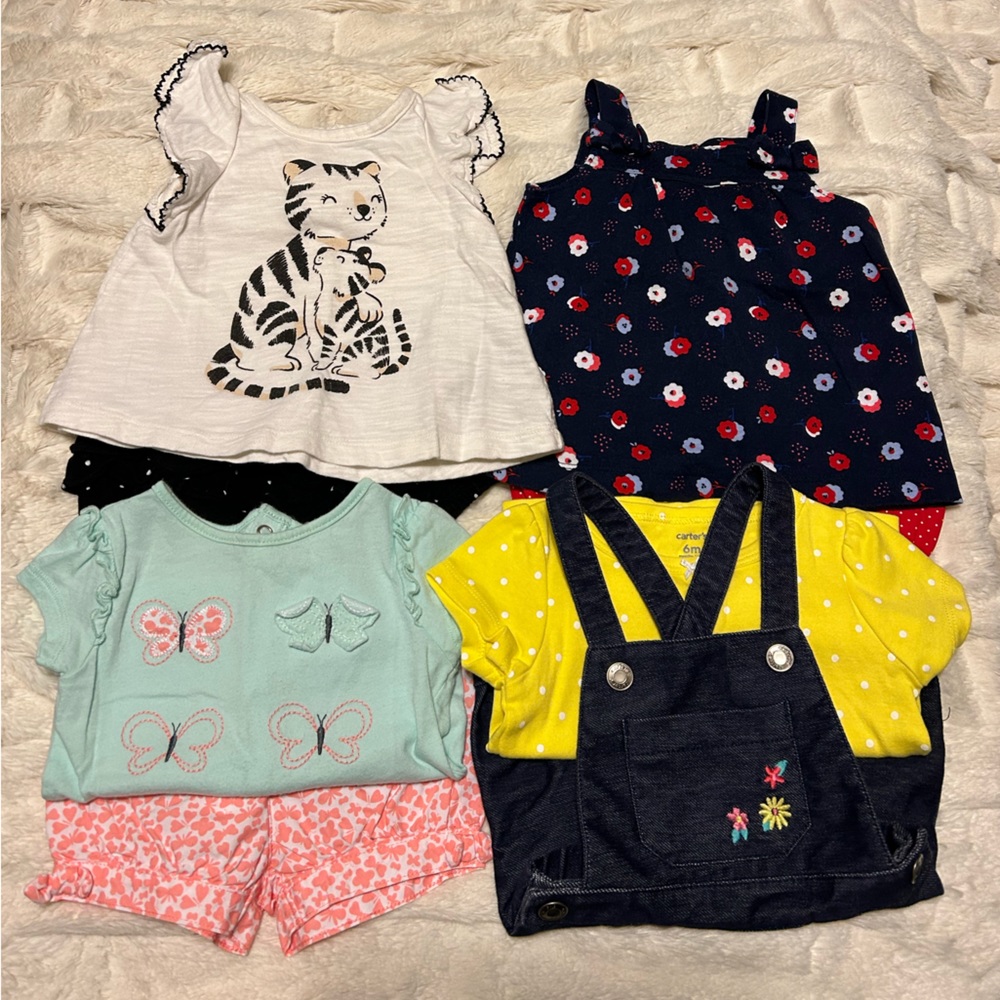 Lot of 4 Two-Piece Outfits for Baby - Size 3-6M
